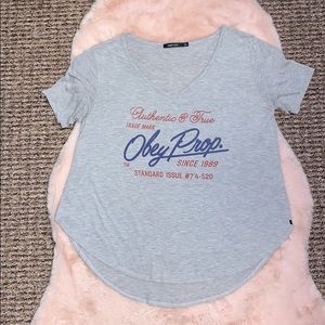 5 for $25🎈 🎊HOST PICK🎊Obey side slit flowy vneck top